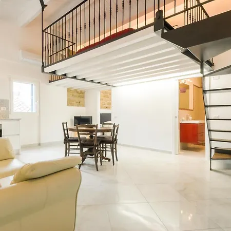 Διαμέρισμα Loft In The Old Town